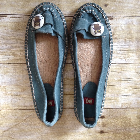 BC Footwear Suede Owl Button Espadrilles - Picture 2 of 7